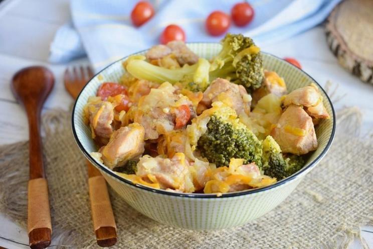 Hearty Stewed Meat and Vegetables Hotpot Hearty Stewed Meat and Vegetables Hotpot