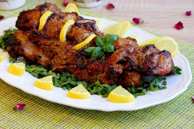 Oven-Baked Onion-Marinated Pork Ribs