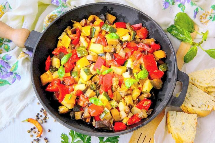 Vegetarian Skillet Stewed Eggplants