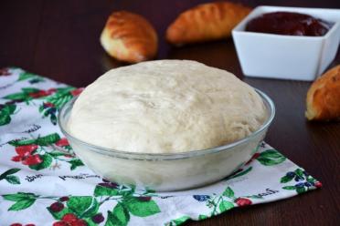 Yogurt-Based Dough for Tasty Pies