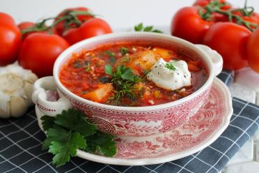 Satisfying Borscht with Sauerkraut, Beets, and Chicken