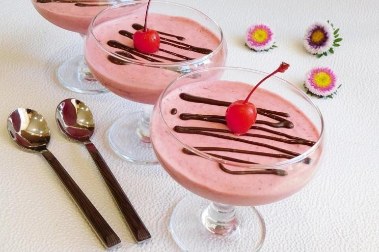 Cherry Sour Cream Delight
