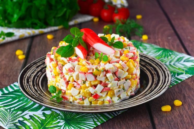 Quick & Easy Crab Stick Salad with Corn & Egg