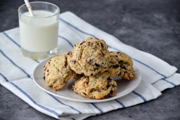 Irresistible Chocolate Chip Shortbread Cookies