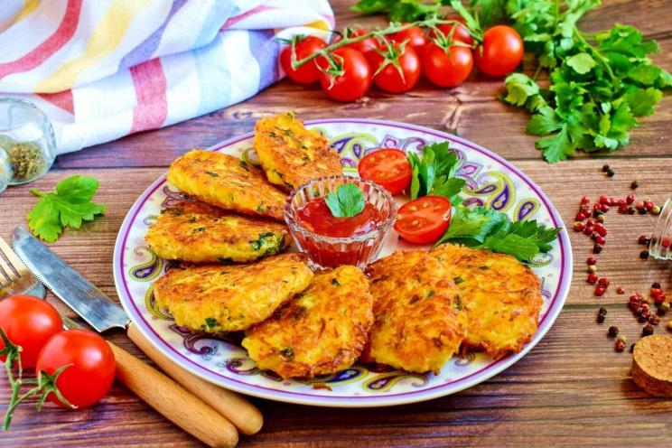 Cheesy Potato Pancakes in a Pan