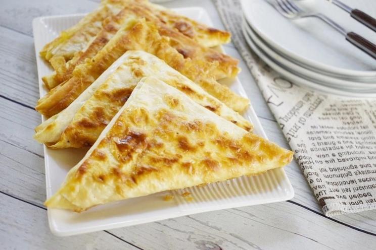 Quick Cheese & Egg Lavash Triangles