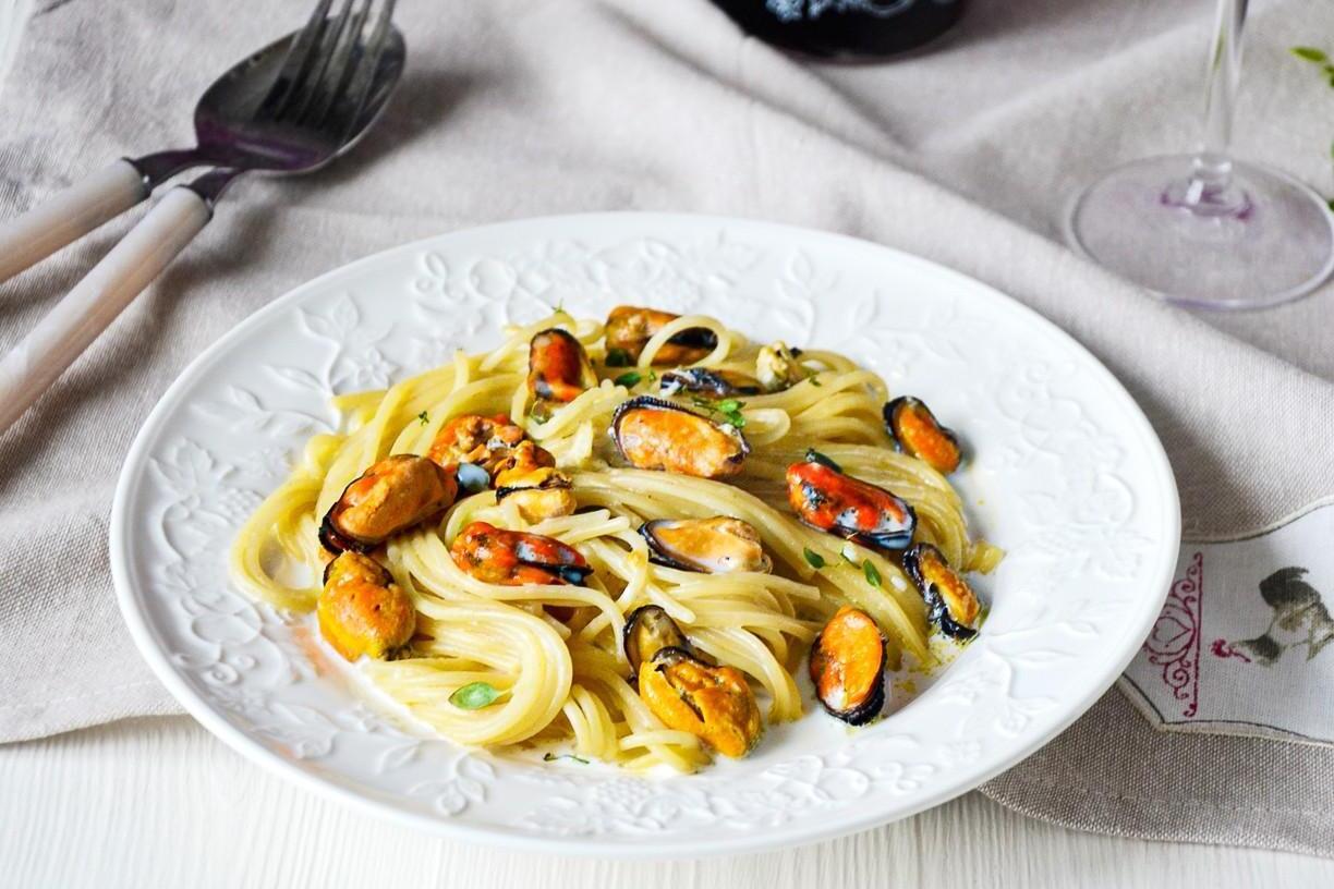 Creamy Mussel Pasta Delight