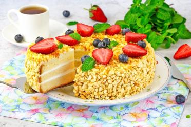 Easy Masha Sponge Cake with Condensed Milk