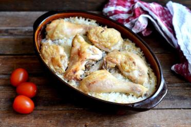 Oven-Baked Chicken and Rice: A One-Pan Meal