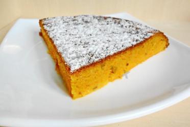 Slow Cooker Carrot Cake Delight