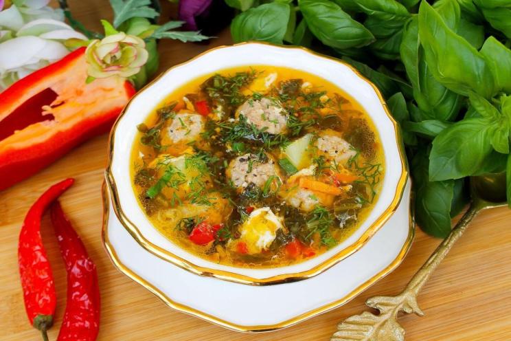 Hearty Sorrel Soup with Meatballs