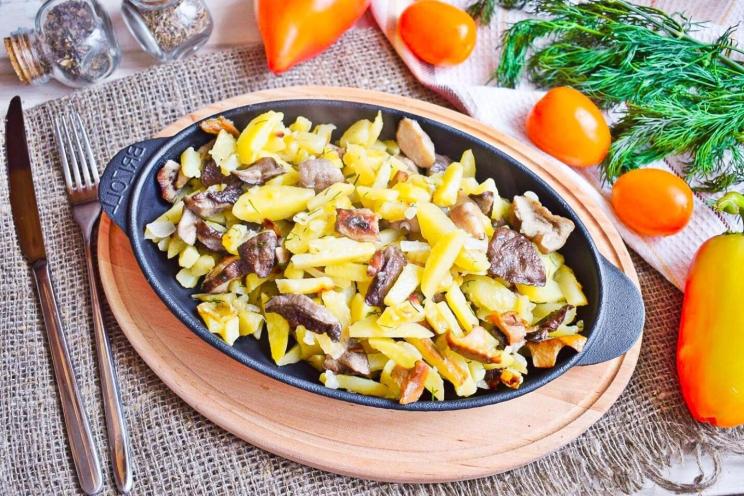 Pan-Fried Mushrooms and Potatoes