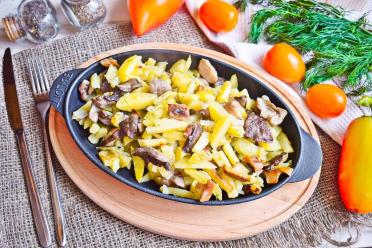 Pan-Fried Mushrooms and Potatoes