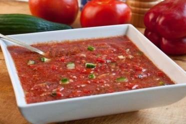 Refreshing Classic Gazpacho Soup