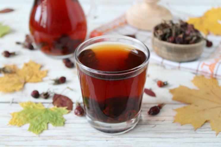 Healthy and Flavorful Rosehip Compote Recipe