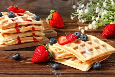 Butter-Free Viennese Waffles: Simple and Delicious Breakfast Treat