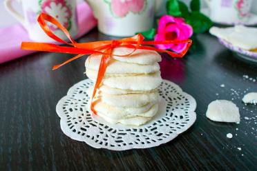 Quick 5-Minute Microwave Meringue