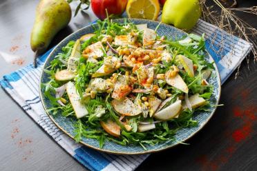 Pear, Arugula & Blue Cheese Salad