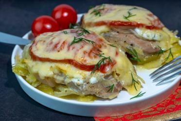 Baked Pork with Vegetables and Cheese