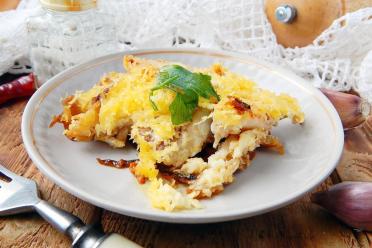 Oven-Baked Pollock with Carrots and Onions