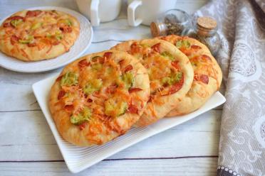 Oven-Baked Mini Pizzas for Everyone