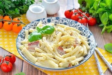 Creamy Bacon Macaroni with Cheese