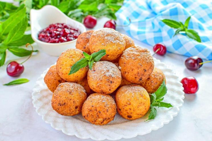 Golden Cottage Cheese Donuts