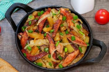 Sautéed Potatoes and Sausage