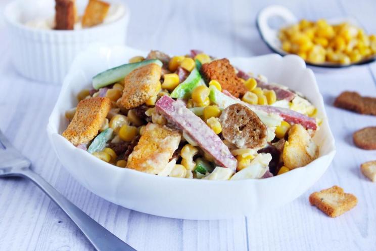 Smoked Sausage Salad with Crunchy Croutons