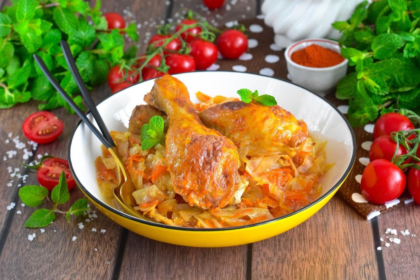 Oven-Baked Chicken Drumsticks with Cabbage