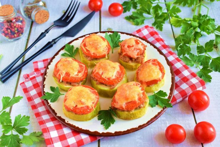 Baked Zucchini with Minced Meat and Tomatoes