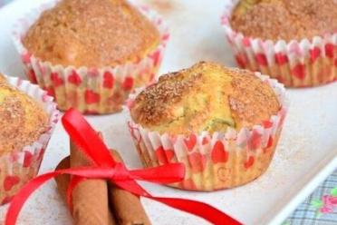 Apple Cinnamon Cream Muffins for the Best Morning