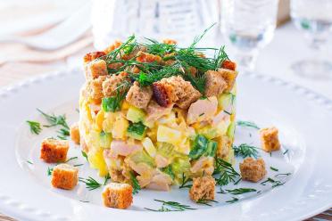 Smoked Ham and Corn Salad Delight