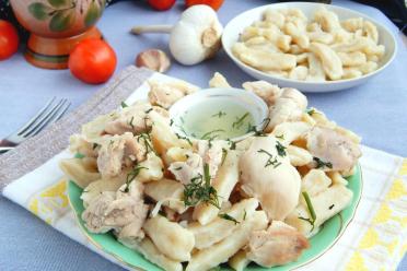 Chicken Zhizhig Galnash: A Hearty Traditional Dish