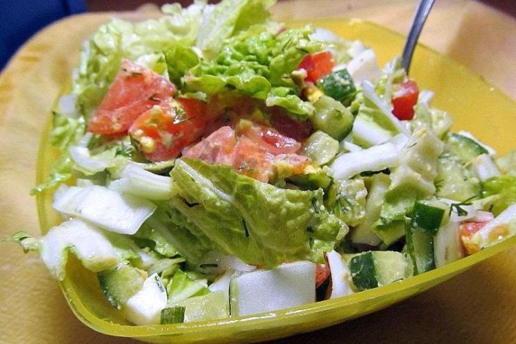 Salmon and Cucumber Fresh Salad Salmon and Cucumber Fresh Salad