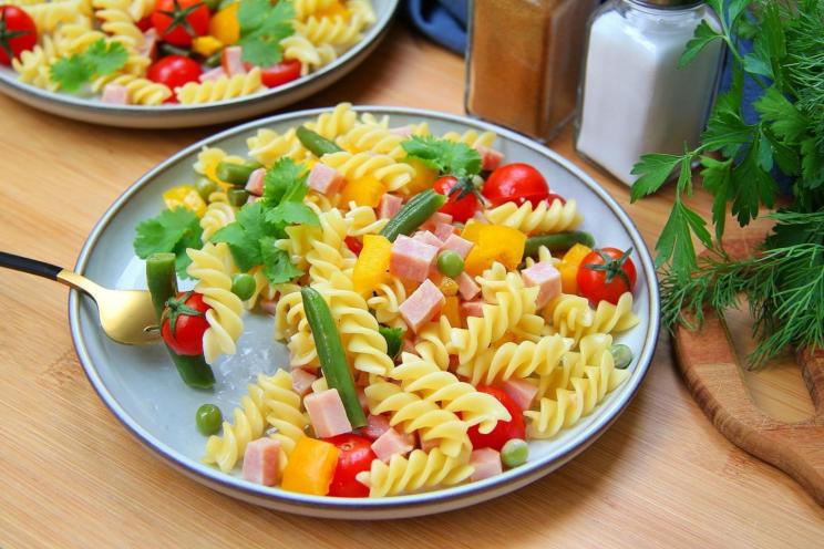 Quick & Tasty Italian Pasta Ham Salad