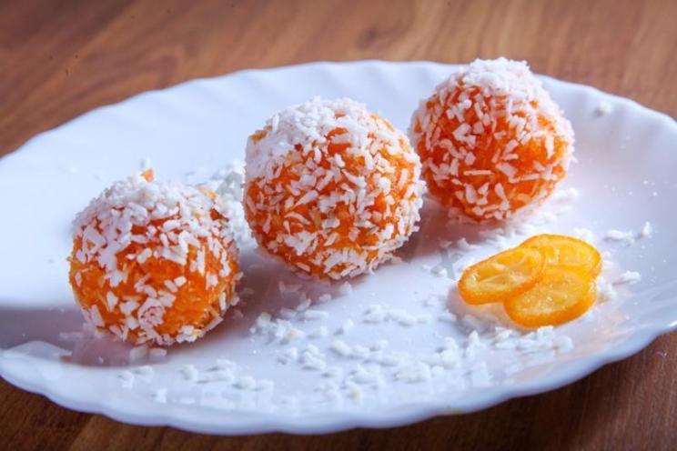 Delicious Carrot Raffaello Treats Delicious Carrot Raffaello Treats