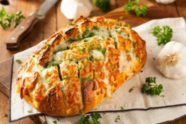 Cheesy Garlic Baked Loaf