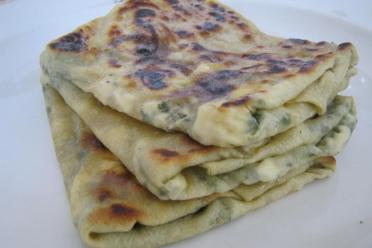 Cheesy Turkish Flatbreads: Easy & Delicious