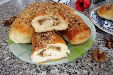 Nut-Filled Yeast Dough Buns