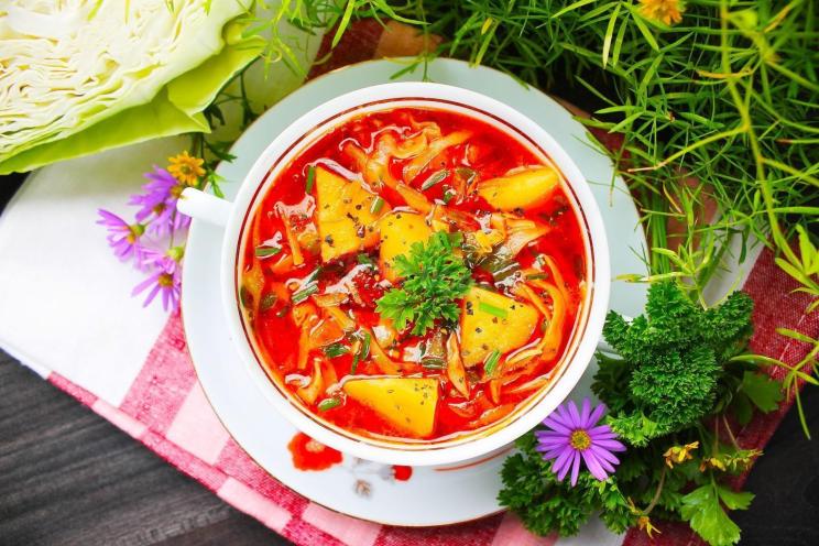 Hearty Red Borscht with Chicken and Veggies Hearty Red Borscht with Chicken and Veggies