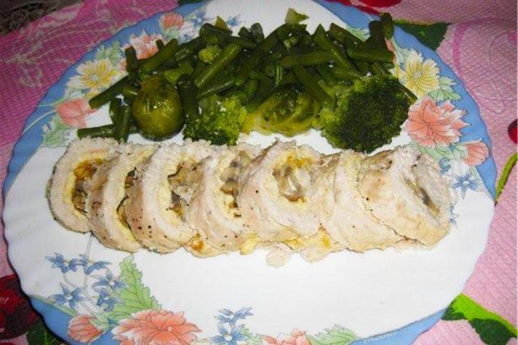 Cheesy Chicken Mushroom Foil Roll