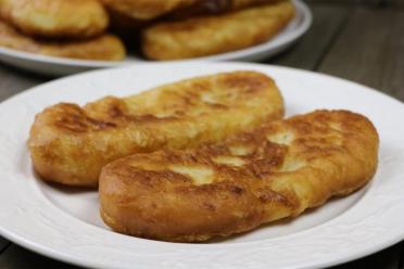 Nostalgic Lenten Pies with Fluffy Potato Filling