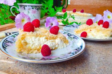 Simple Curd Pie with Crumbly Shortbread