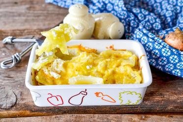Baked Cabbage in Creamy Sauce