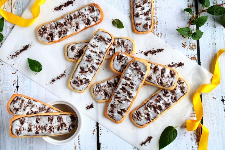 Festive Birch Bark Shortbread Cookies Festive Birch Bark Shortbread Cookies