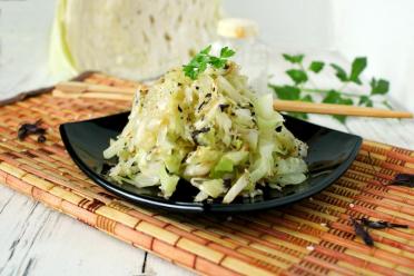 Pan-Fried Cabbage with Sesame Seeds