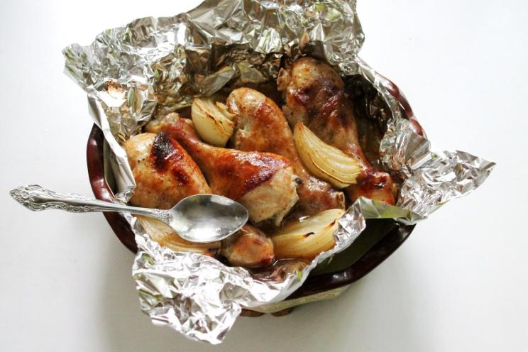 Crispy Baked Chicken Legs in Foil