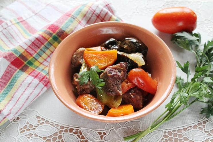 Roasted Meat and Vegetables in a Bag