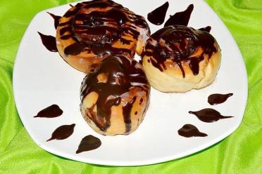 Chocolate Sinabon Buns